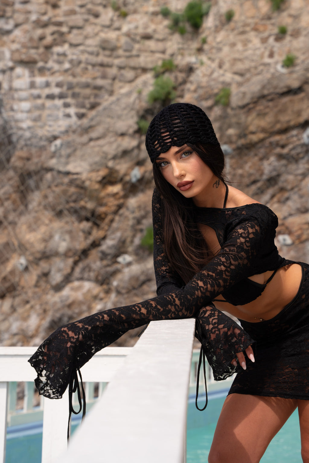 COPRICOSTUME MACRAMÉ NERO